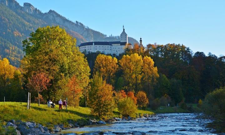 Burgladerl Schloss Hohenaschau